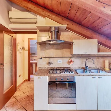 Guesthost - Loft * Triest